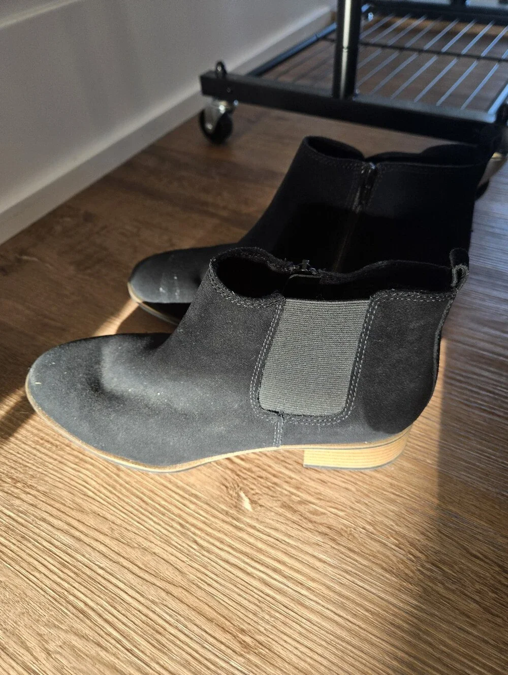 White Mountain Black Suede Ankle Boots Bootie Women’s Size 10